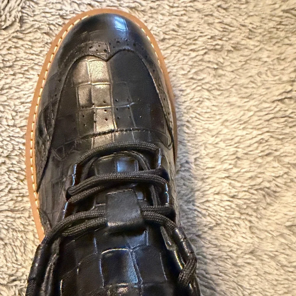 Mens Black Crocodile Embossed Wingtip Brogue Lug Sole Dress Shoes 9.5 60818